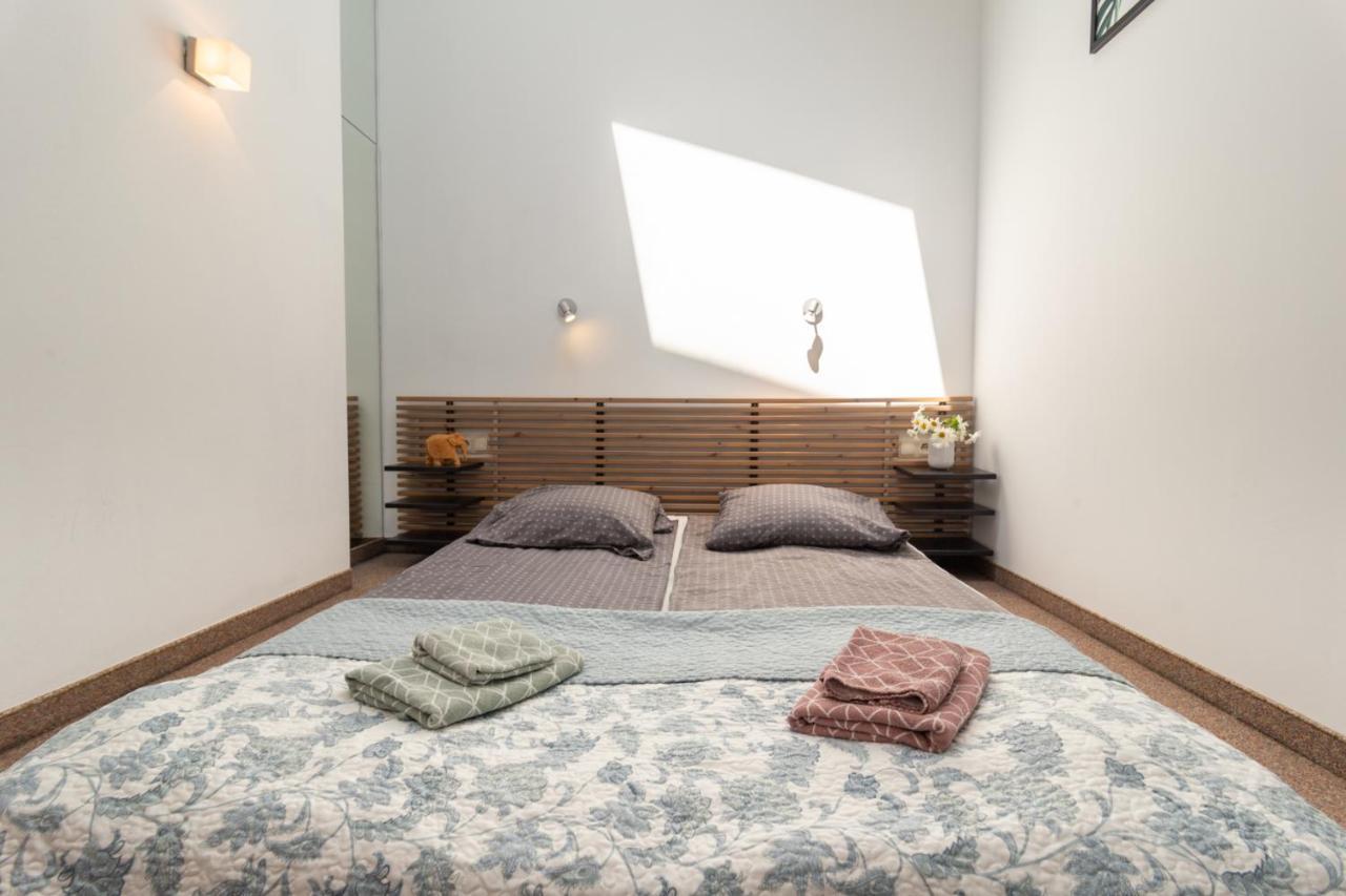 Апартаменты Friendly Family Loft In The Center Краков Экстерьер фото