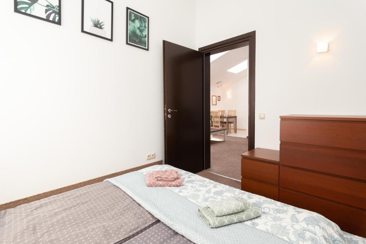 Апартаменты Friendly Family Loft In The Center Краков Экстерьер фото